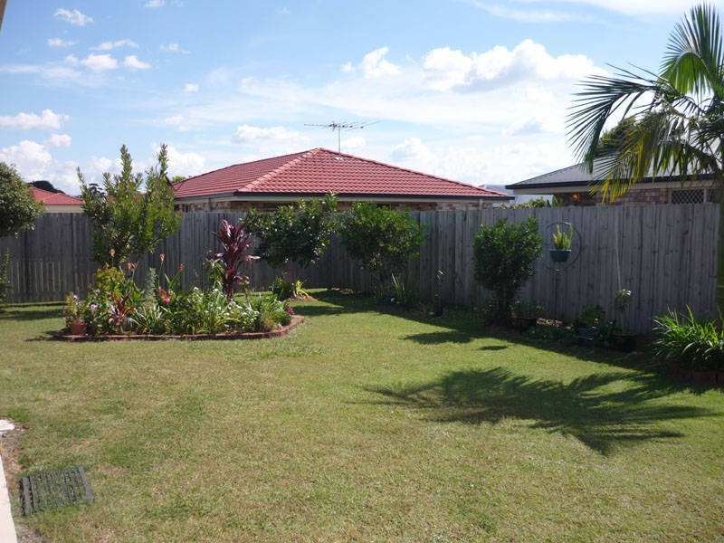 27 Allan Rd, Bellmere QLD 4510