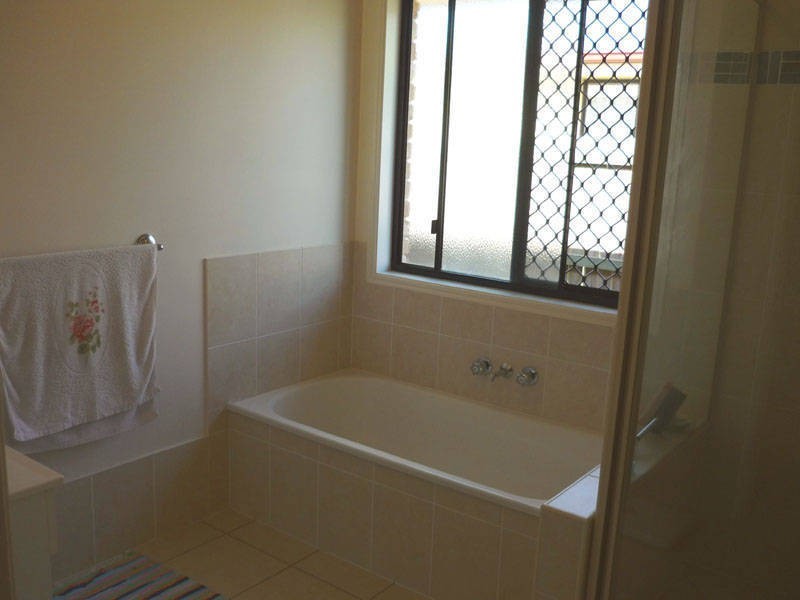 27 Allan Rd, Bellmere QLD 4510