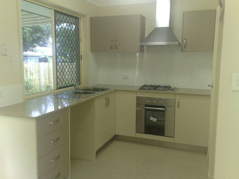 865 Beachmere Rd / 9 Progress Ave, Beachmere QLD 4510