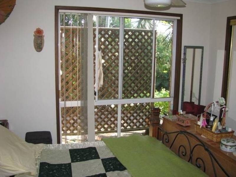 39 YOUNG RD, Glass House Mountains QLD 4518