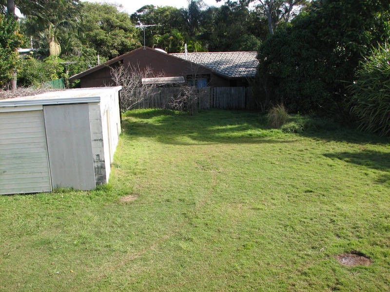 109 Scarborough Rd, Redcliffe QLD 4020