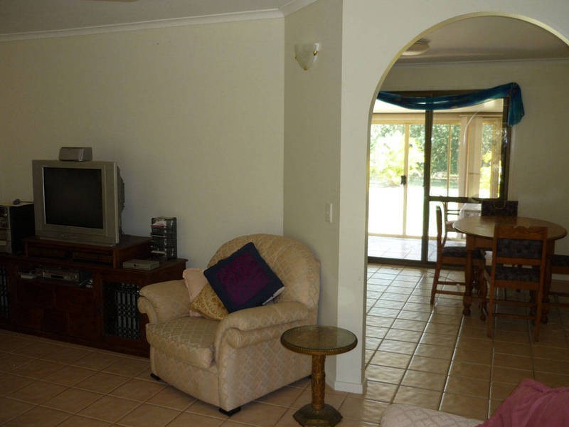 69 Rogers St, Beachmere QLD 4510