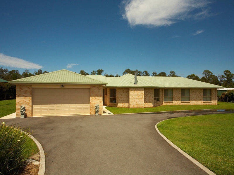 124 MacGinley Dr, Upper Caboolture QLD 4510