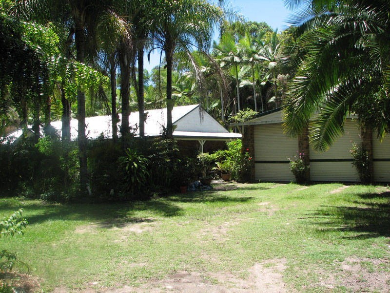 108 Wallace St, Beachmere QLD 4510