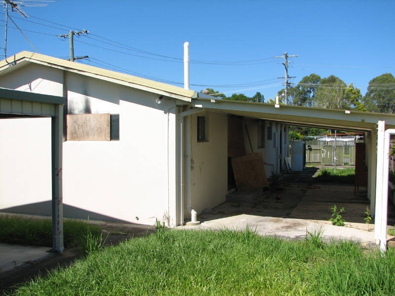 4 Michelle St, Bellmere QLD 4510