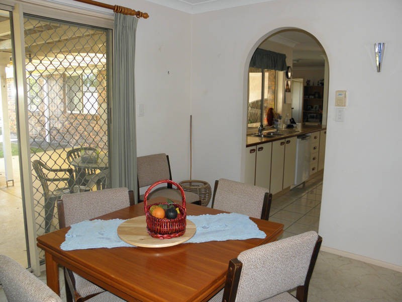 25 Cremorne Ct, Kippa-ring QLD 4021
