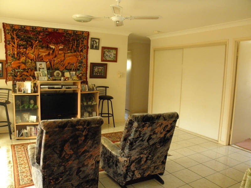 25 Cremorne Ct, Kippa-ring QLD 4021