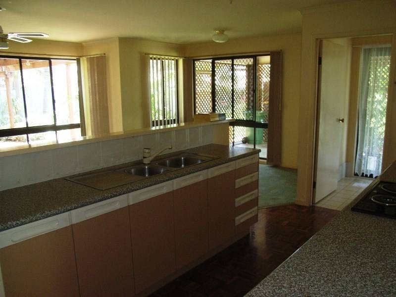 31 Crestleigh Court, Morayfield QLD 4506