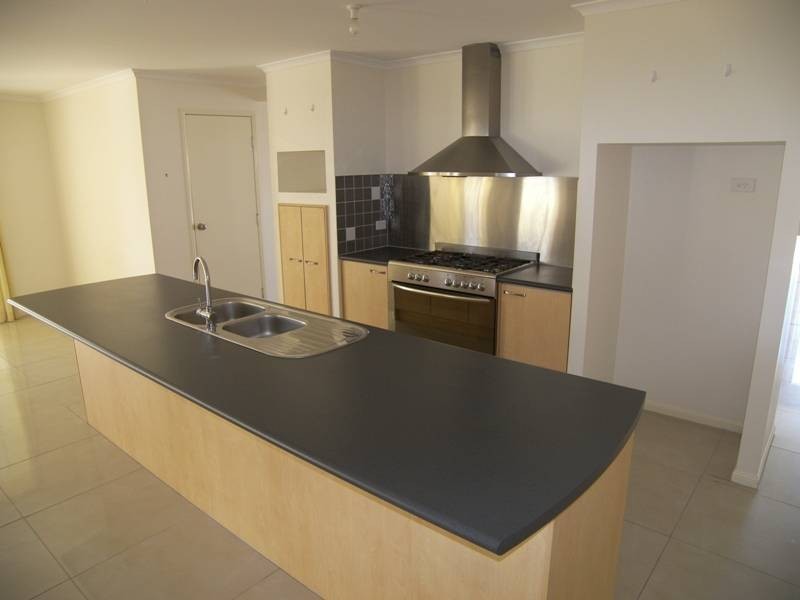 99 MacDonald Drive, Narangba QLD 4504