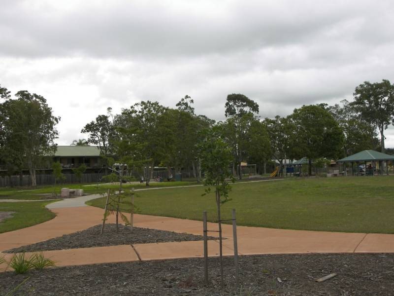 4/6 Rogers Crescent, Caboolture QLD 4510