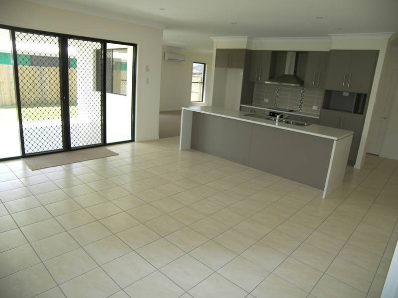 7 Seeney Street, Caboolture QLD 4510