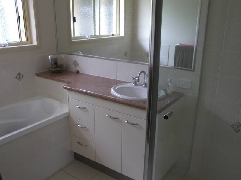 2/10 Ridgegarden Drive, Morayfield QLD 4506