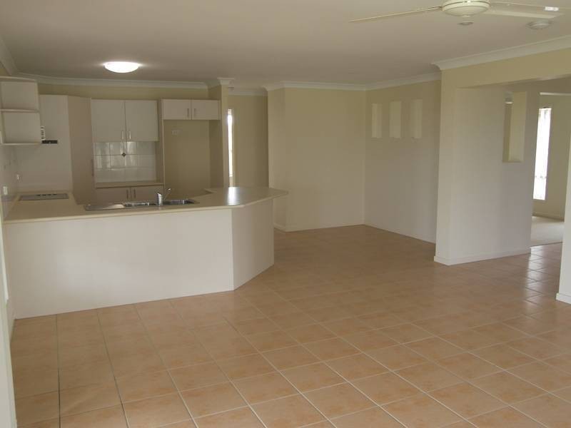3 College Crt, Caboolture QLD 4510
