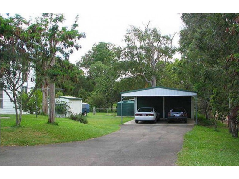 297 Petersen Rd, Morayfield QLD 4506