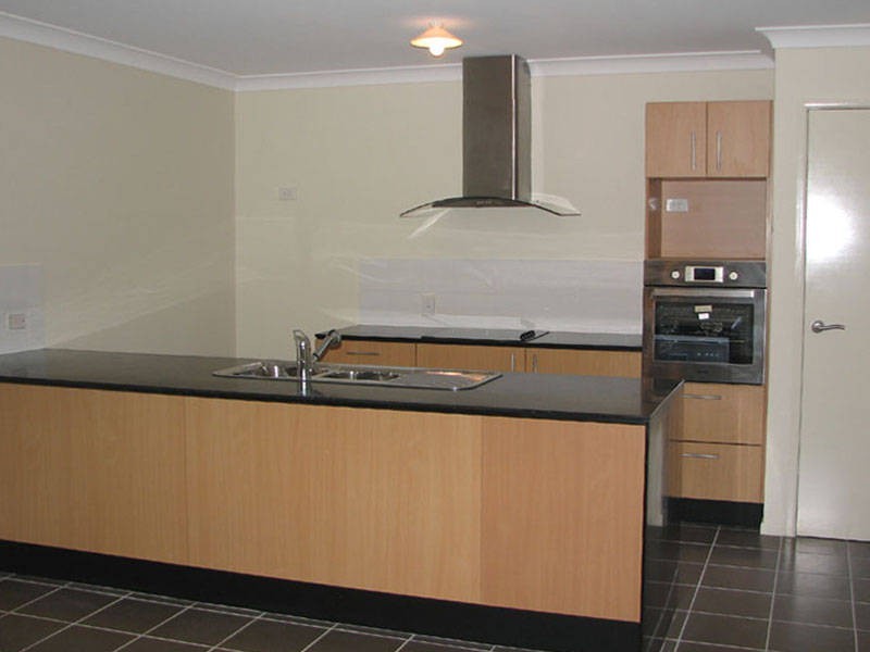 11/51 Silkyoak Dr, Morayfield QLD 4506