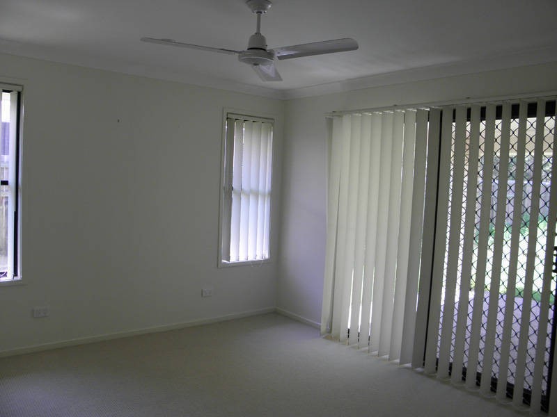 4 Bilby Dr, Morayfield QLD 4506