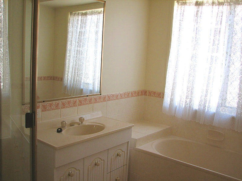 59 Summerfields Dr, Caboolture QLD 4510