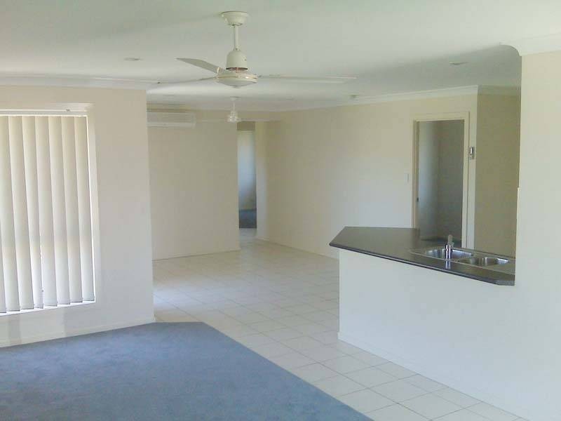 6 Pinegrove St, Morayfield QLD 4506