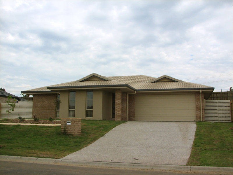 7 Peggy Rd, Bellmere QLD 4510