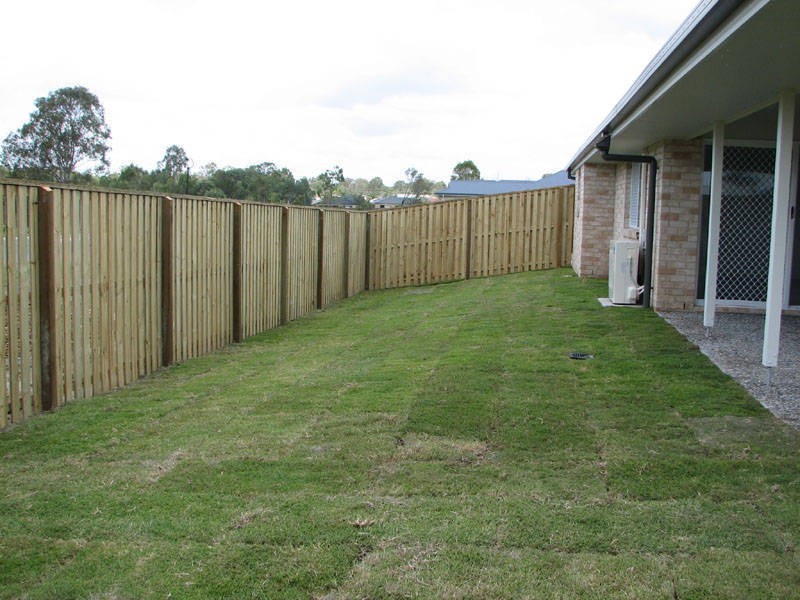 4 Bluejay Cct, Morayfield QLD 4506