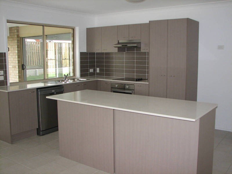 31 Clementine St, Bellmere QLD 4510