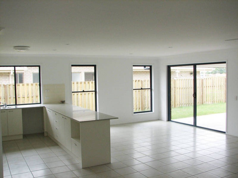 41 Clementine St, Bellmere QLD 4510