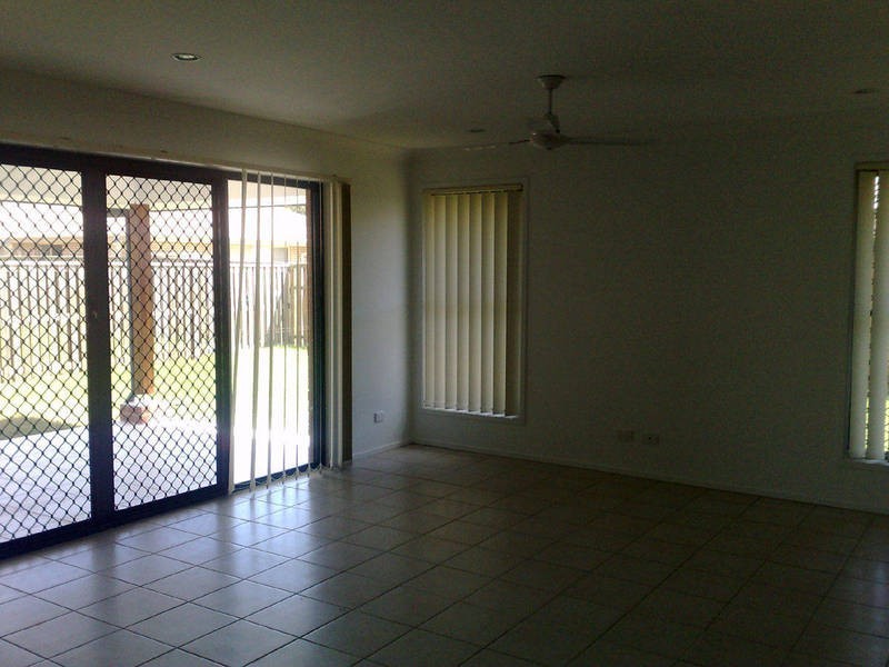 32 Clementine St, Bellmere QLD 4510