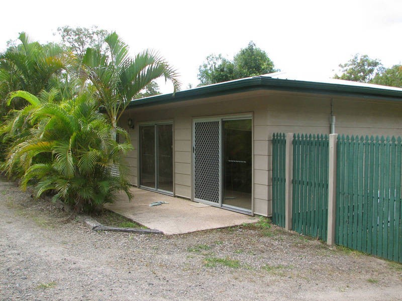 412 Oakey Flat Rd, Morayfield QLD 4506