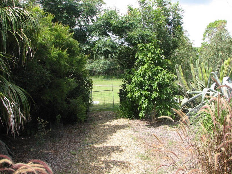 412 Oakey Flat Rd, Morayfield QLD 4506