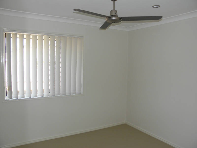 1/51 Sunflower Cres, Upper Caboolture QLD 4510