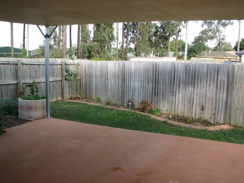 8 Jameson Cl, Morayfield QLD 4506