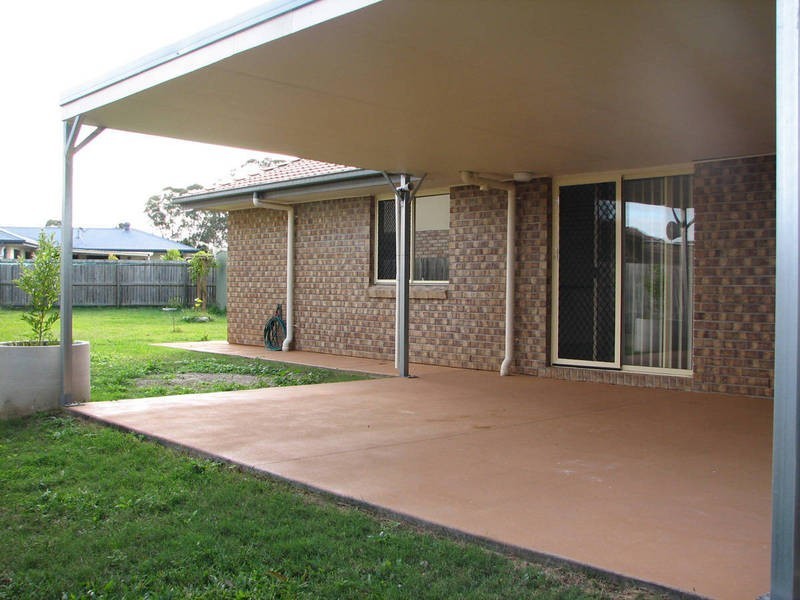 8 Jameson Cl, Morayfield QLD 4506