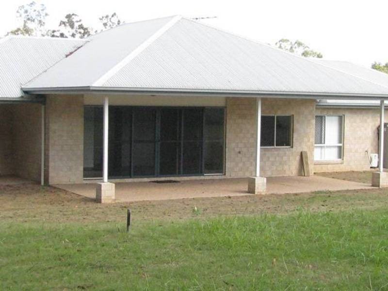 39 Allan Avenue, Glass House Mountains QLD 4518