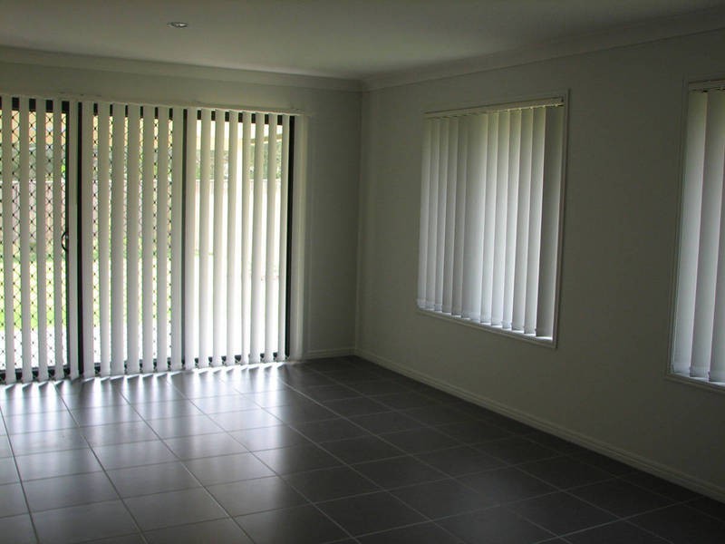 10 Buntine Ave, Morayfield QLD 4506