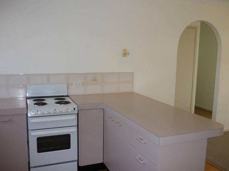 2/6 Sharon Crt, Morayfield QLD 4506