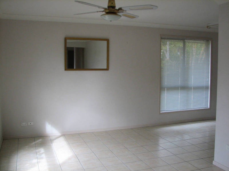 31 Lorebury Dr, Morayfield QLD 4506