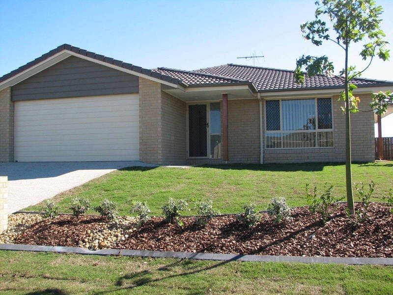 63 Peacherine Cct, Bellmere QLD 4510