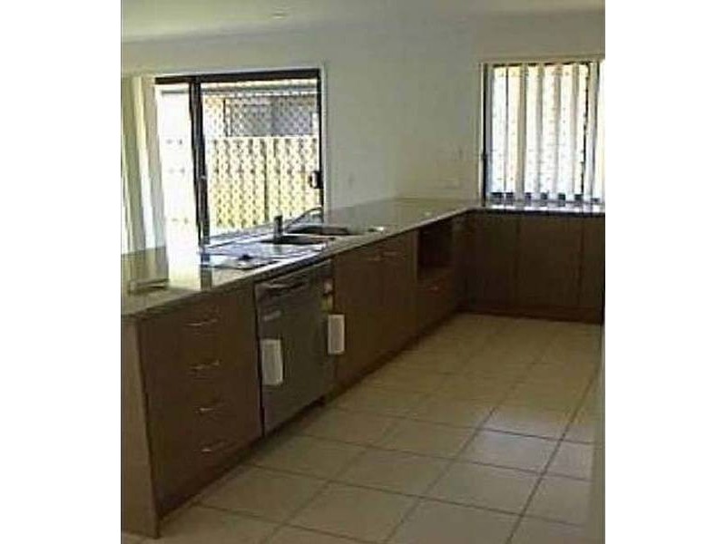 12 Hind Crt, Bellmere QLD 4510