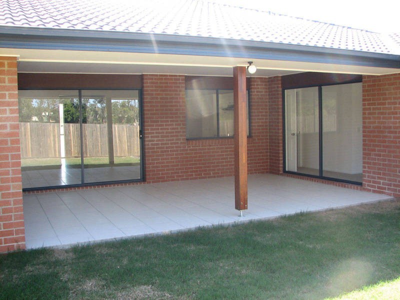 43 Peacherine Cct, Bellmere QLD 4510