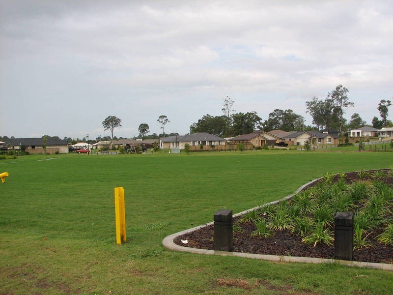 43 Peacherine Cct, Bellmere QLD 4510