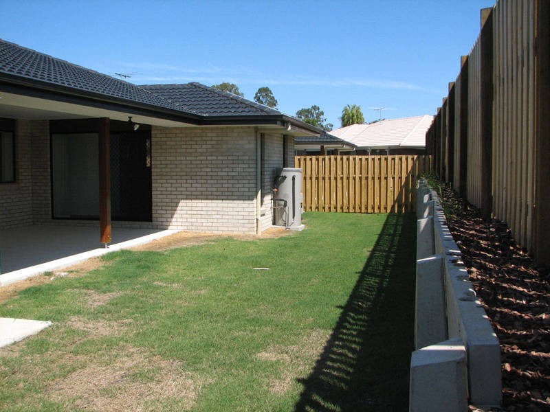 26 Peacherine Cct, Bellmere QLD 4510