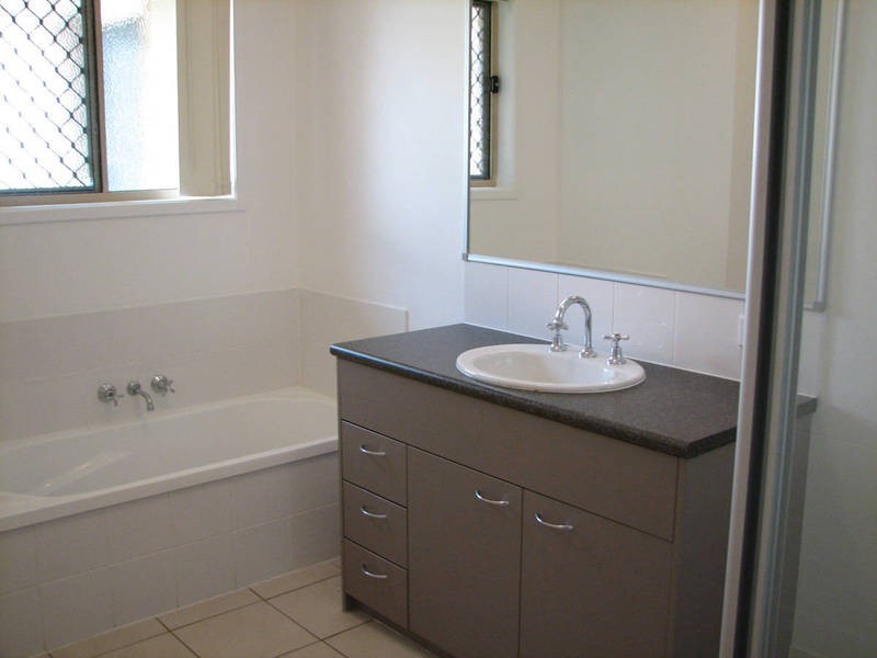 19 Bellbrook Ave, Bellmere QLD 4510