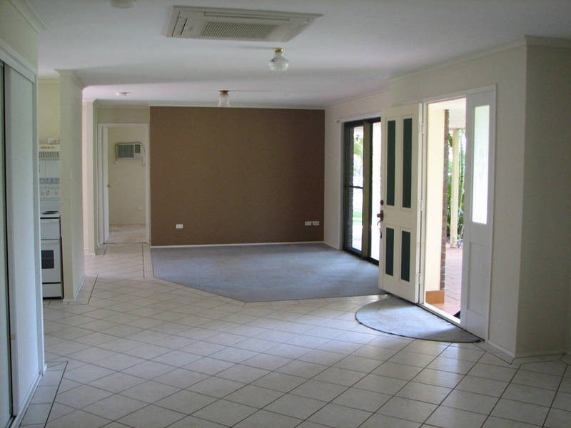 2 Kurrajong Dr, Burpengary QLD 4505