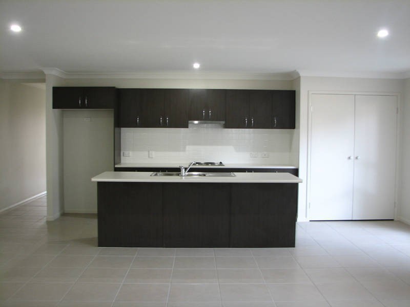 27 Peggy Rd, Bellmere QLD 4510