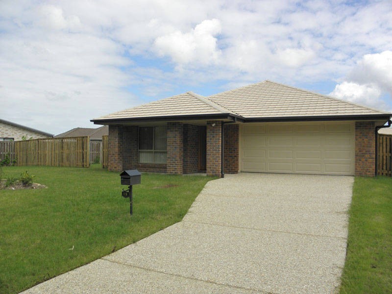 19 Dear Pl, Bellmere QLD 4510