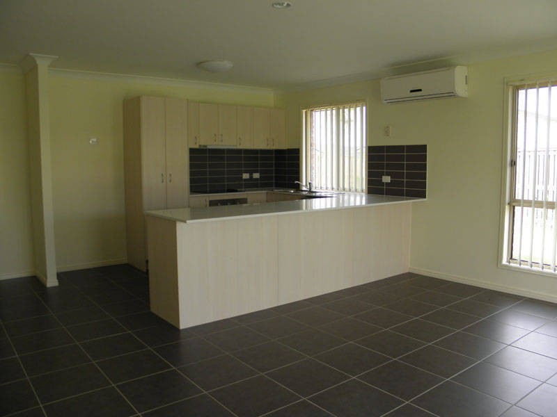 19 Dear Pl, Bellmere QLD 4510