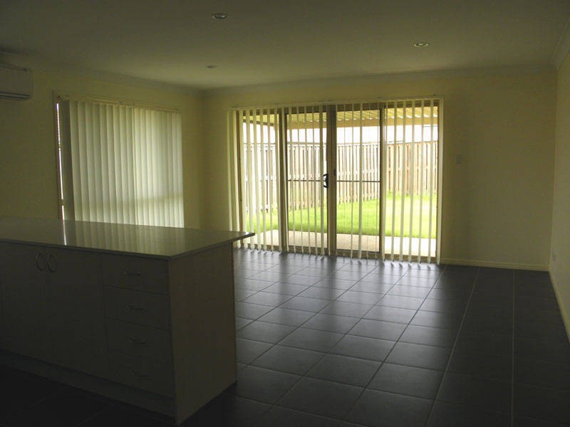 19 Dear Pl, Bellmere QLD 4510