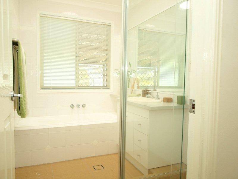 12 HIGH RD, Burpengary QLD 4505