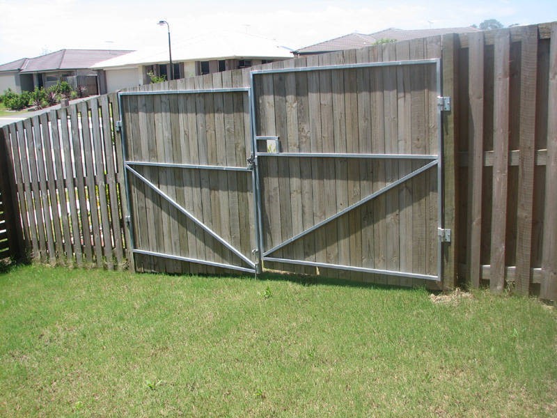 4 Clementine St, Bellmere QLD 4510