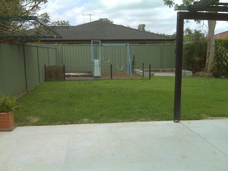 8 Kenneth St, Morayfield QLD 4506